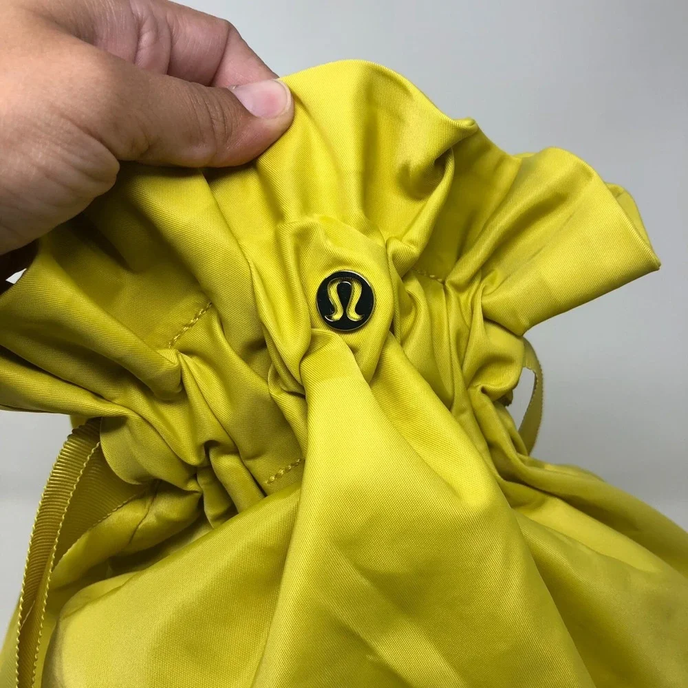 Lululemon Easy As Sunday Tote 19L Soleil Yellow Handbag Nylon Travel Casual